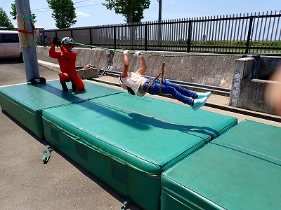 ロープ渡過体験
