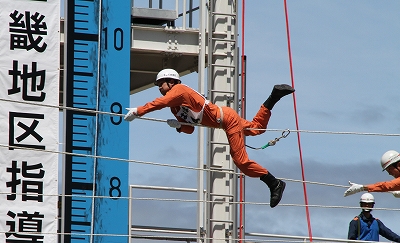ロープブリッジ渡過