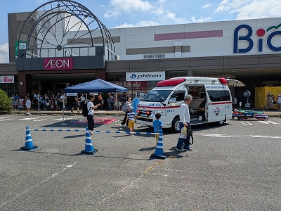 車両展示（救急車）