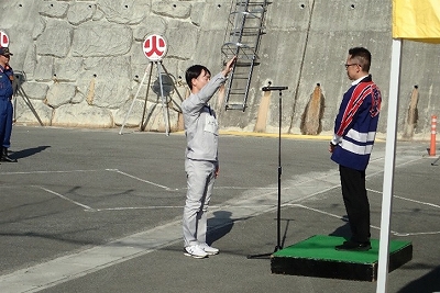 選手宣誓（エスケー化研株式会社兵庫工場　大角知己さん）